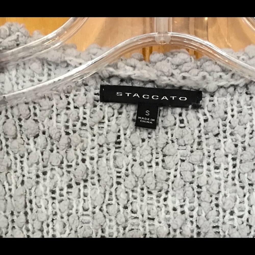 Staccato Light Gray Hooded Sweater Top
Size Small 4 - 6
100% Acrylic
Oversized - Picture 6 of 10
